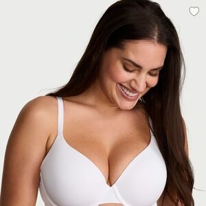 Smooth Lightly Lined Full-Coverage Bra